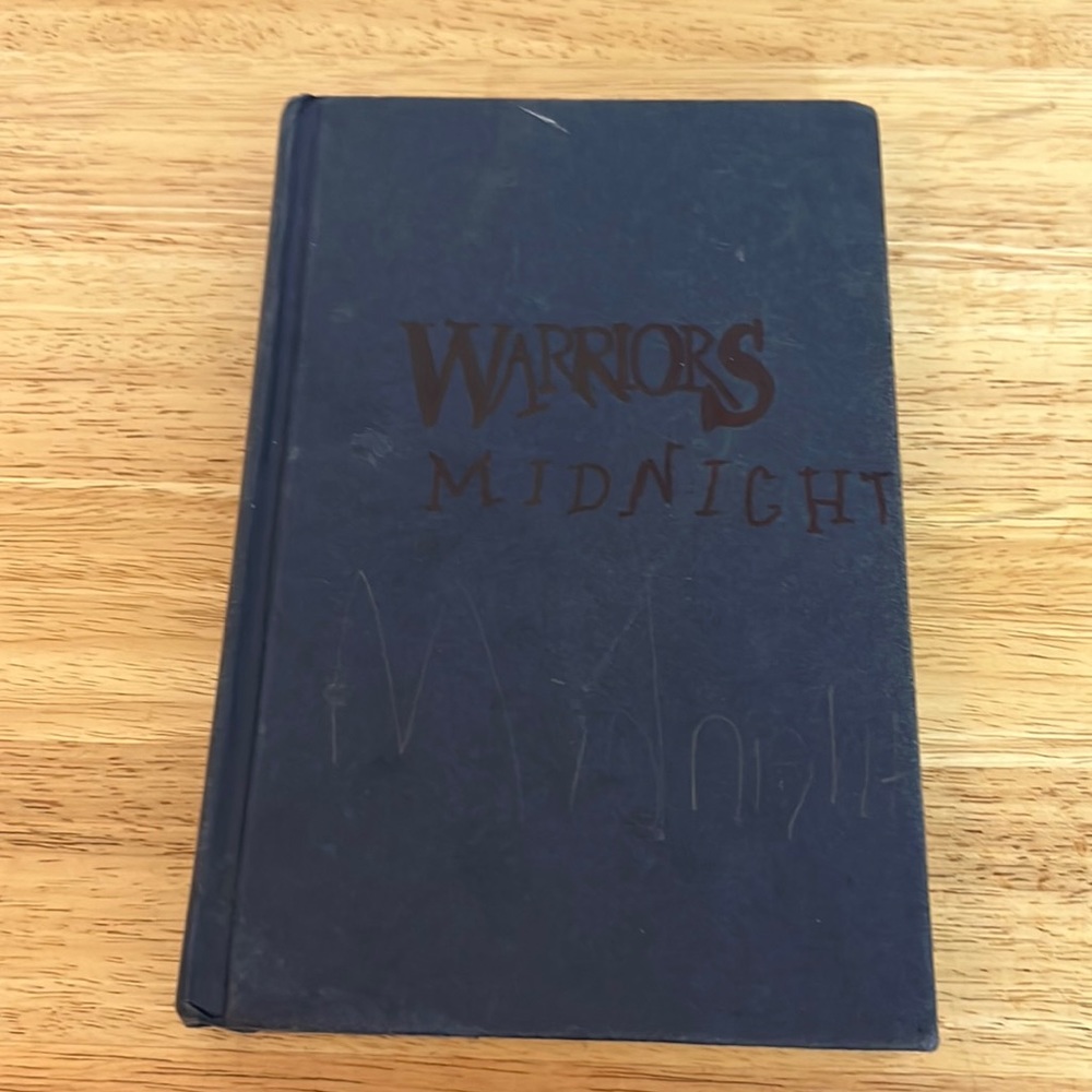 🌞 Warriors: The New Prophecy Midnight hard copy book by Erin Hunter book & game